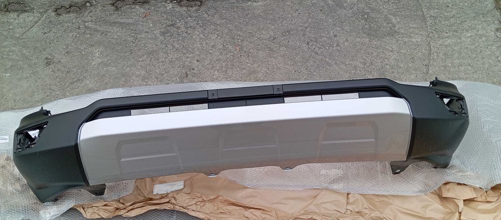 Накладка бампера TOYOTA 76851WY030 LC300: 7 500 грн. - Бамперы