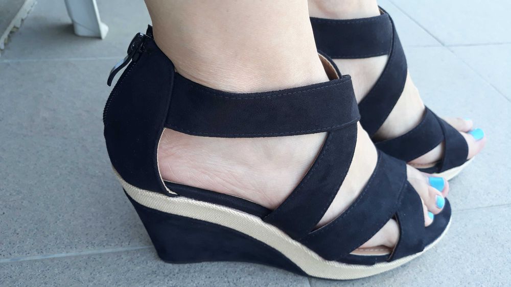 Calçado senhora de 5€ a 10€