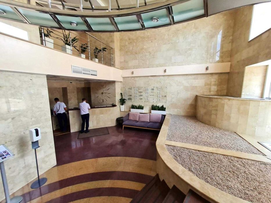 Офіс 141 м.кв Бул. Тараса Шевченка 33Б БЦ Європа Плаза Шевченківський