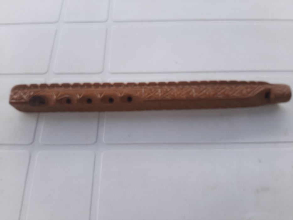 Flauta mexicana, em madeira, feita à mão