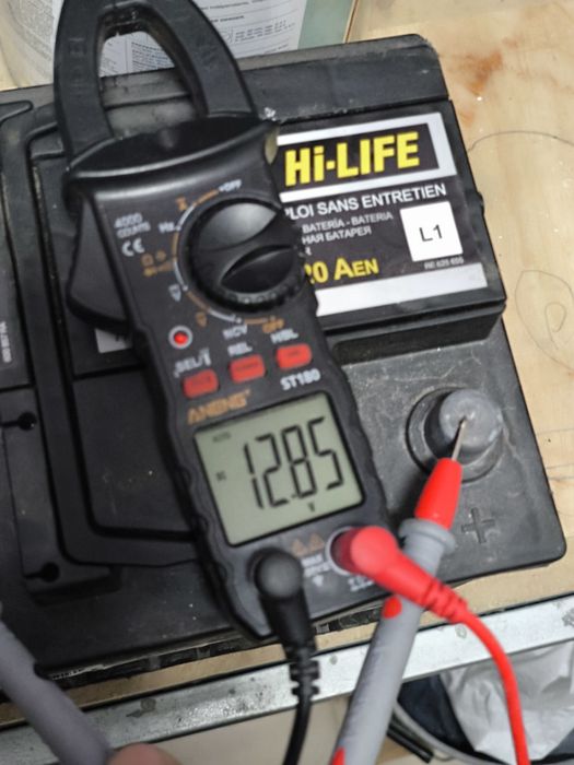 Vendo bateria auto 12V 50 Ah 420Aen