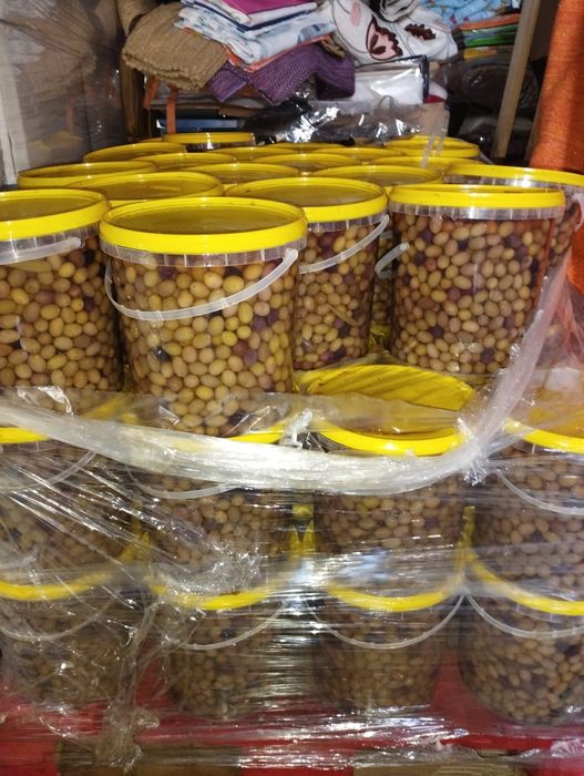 AZEITE NOVO. De boa qualidade pode e deve provar se não gostar não com