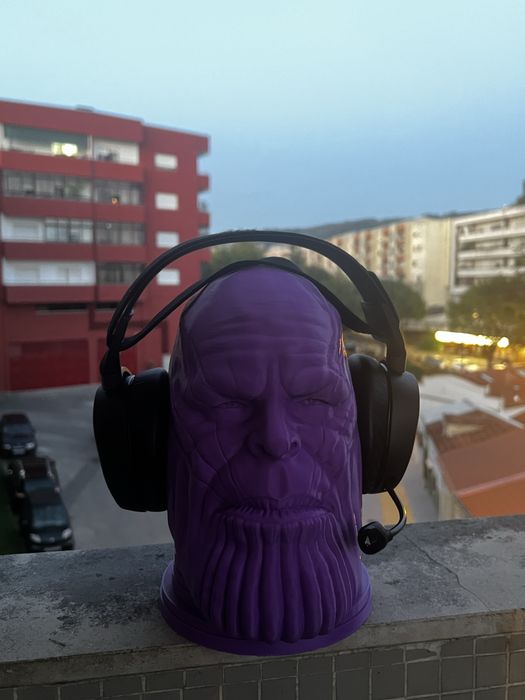 Suporte para fones (Thanos)