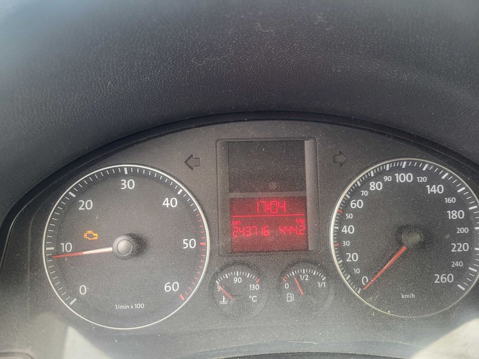 Volkswagen Golf 5 1.9 tdi — photo 5
