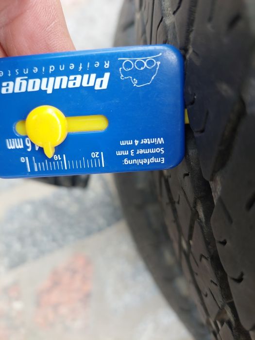 Продаються шини  255/70 R 16. NEXEN