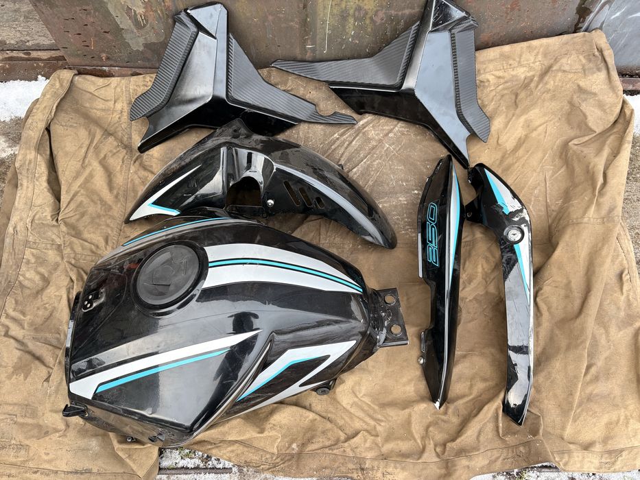 Geon cr6s Боковой пластик , хвост , крыло , бак