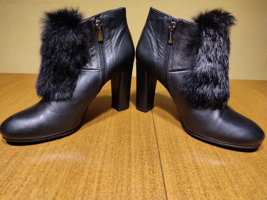 Stylowe botki KARINO  jesień-zima damskie rozm. 39 - Nowe
