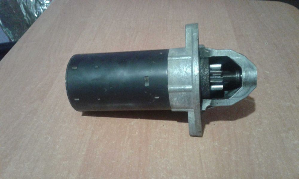 Стартер автомобильный