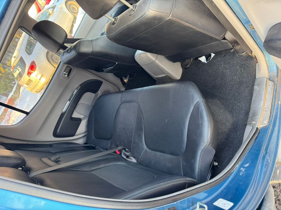 Mitsubishi l200, дабл кабіна, кунг 2.5 дизель, механіка, 150тис км  !!