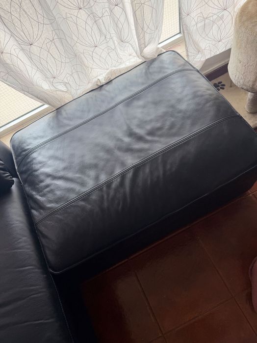 Sofa preto sintetico