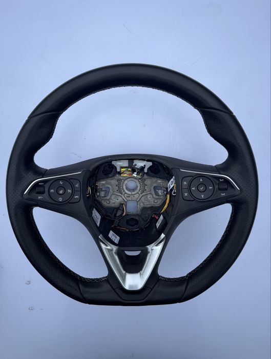 Opel Insignia b lift kierownica ścięta igła