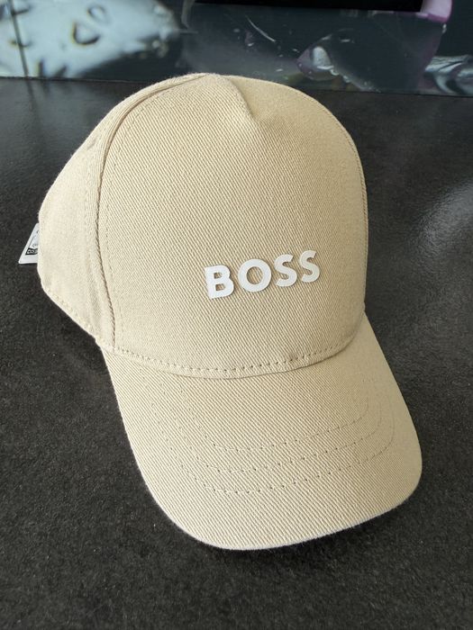 Нова бейсболка  Boss оригінал !