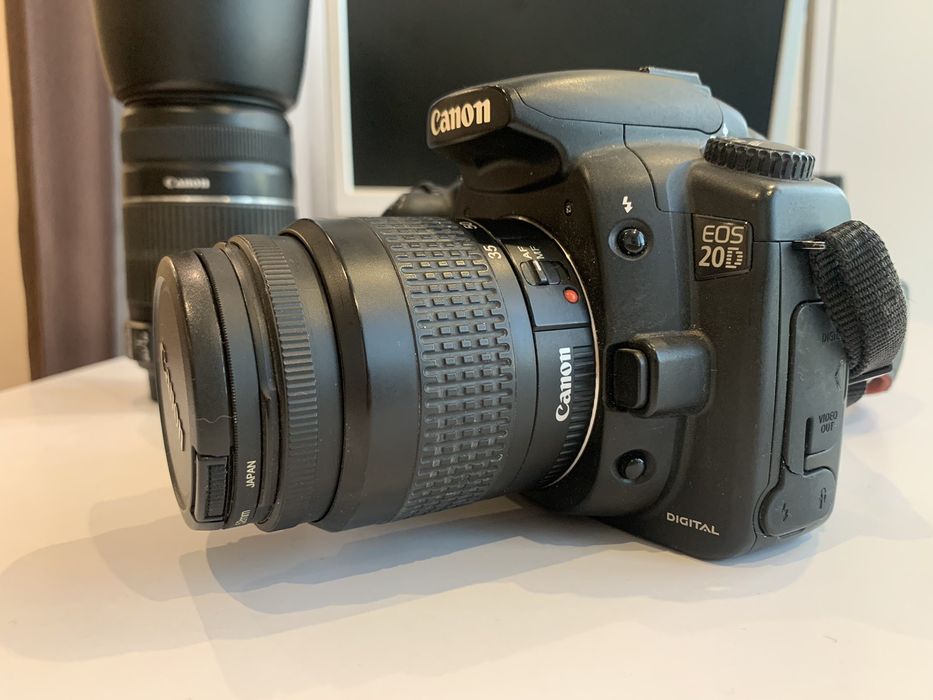 Canon EOS 20d + 35-80