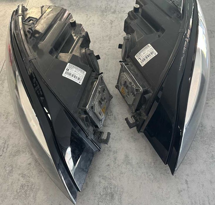 Par de Faróis Bi-Xenon Originais Audi TT 8J - Completos com Balastros