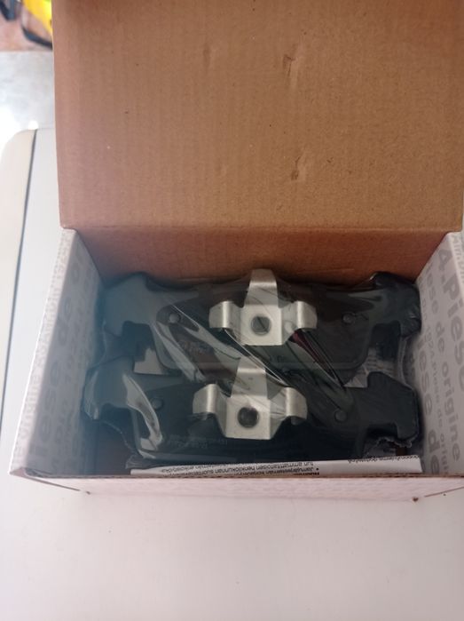 Колодки тормозные передние Рено Логан 2