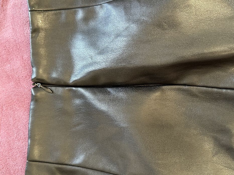 Продам шкіряну юбку