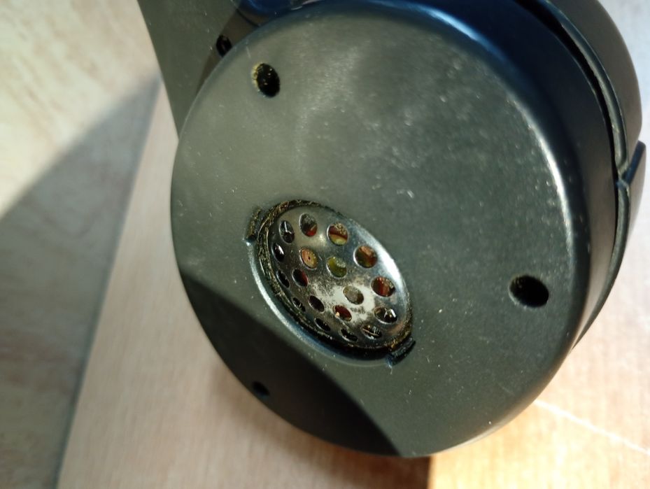 Słuchawki bezprzewodoweSBC HC105 + stacja ładująca dokująca SBC HC102 Philips