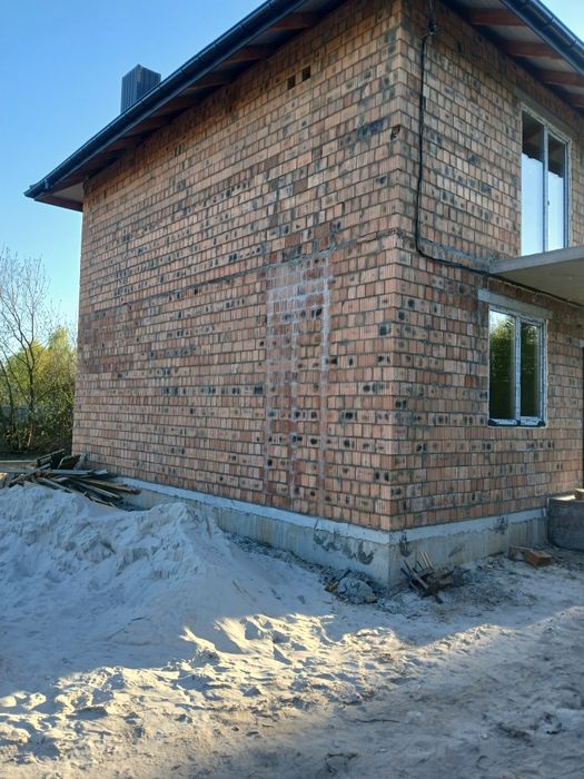 Продаж котеджу Зимна вода.