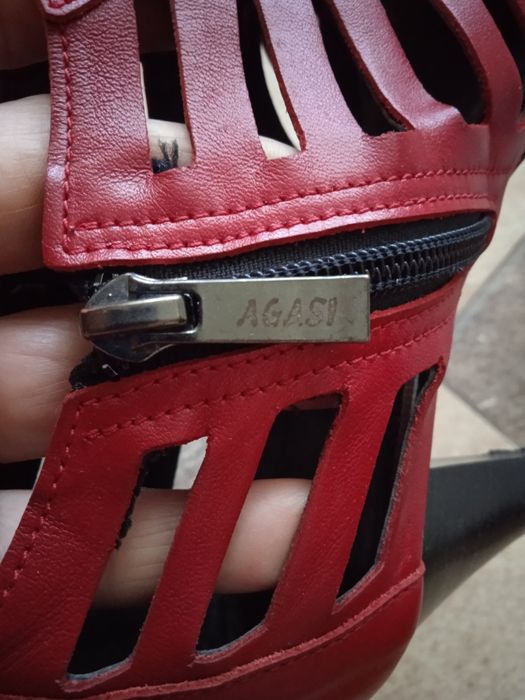 Czerwone eleganckie skóra botki letnie