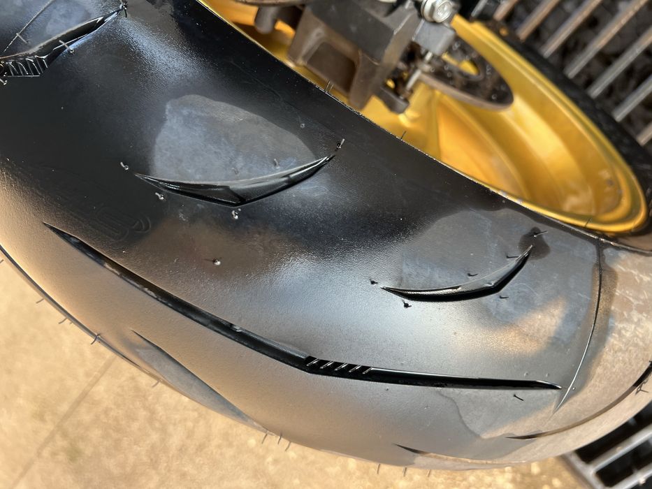 GSXR 600 K8.