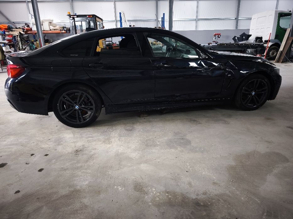 BMW 418 inundado