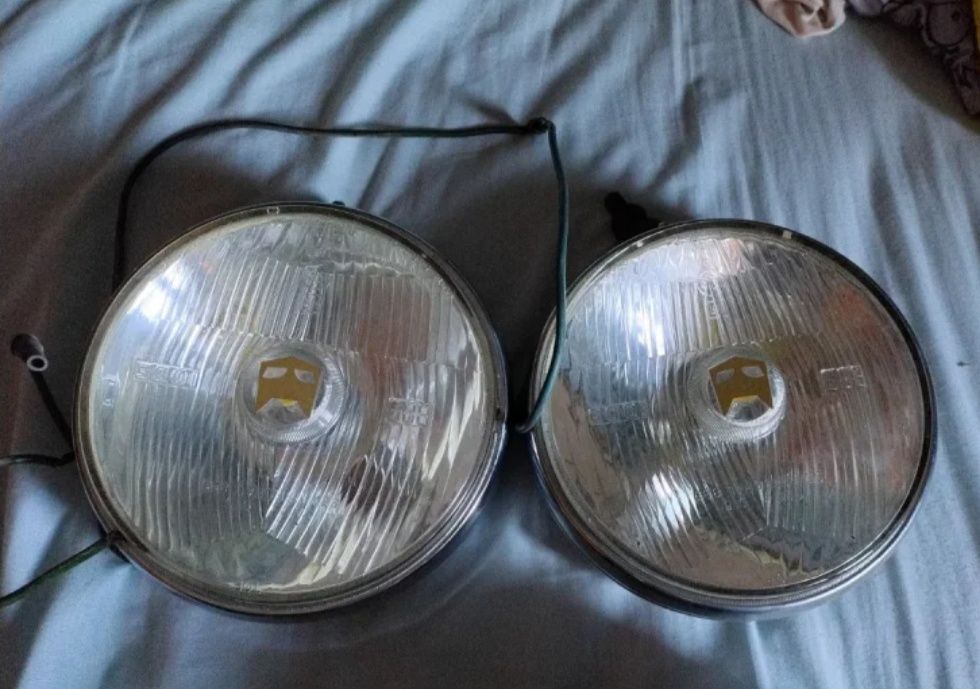 Conjunto de 2 faróis