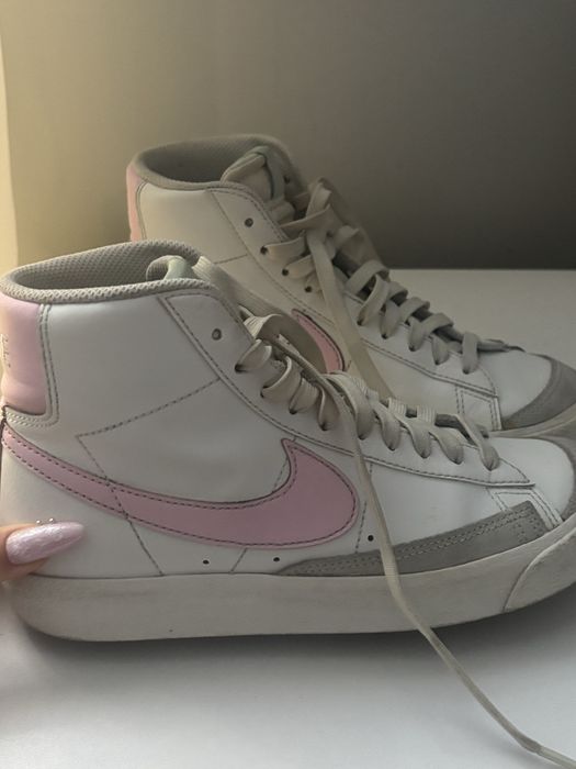 nike blazer mid’77