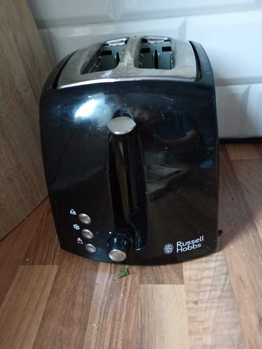 Toster TEXTURES PLUS Russell Hobbs uszkodzony