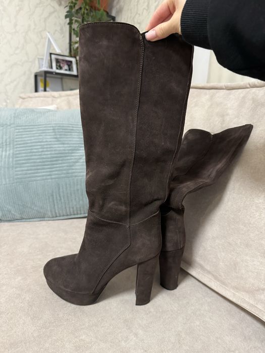 Замшеві коричневі чоботи на високих підборах, р. 38