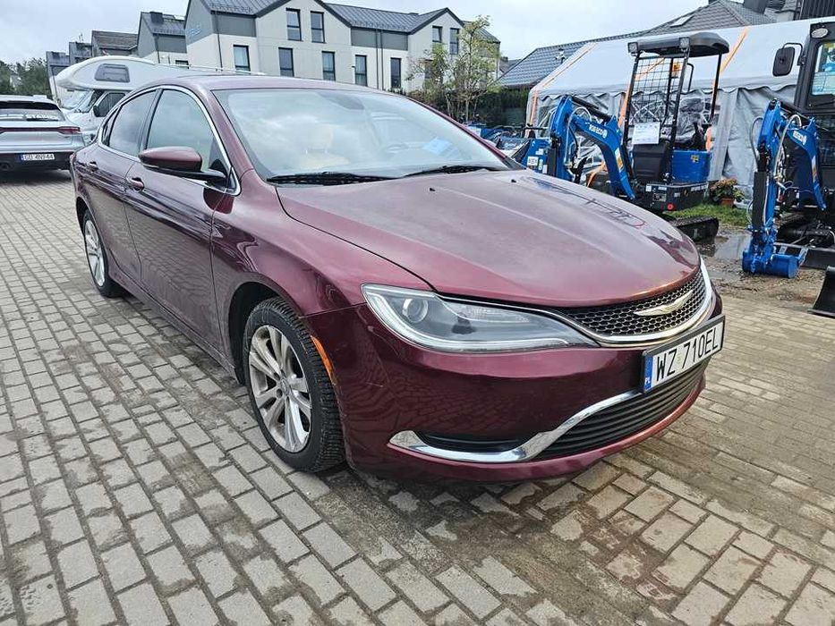 Chrysler 200C 2015r/2.4benzyna gaz/188KM/PT wrzesień 2027/Okazja/ładny