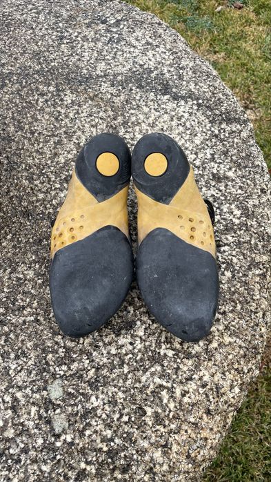 Pés de gato - Solution La Sportiva - Usados apenas em competições