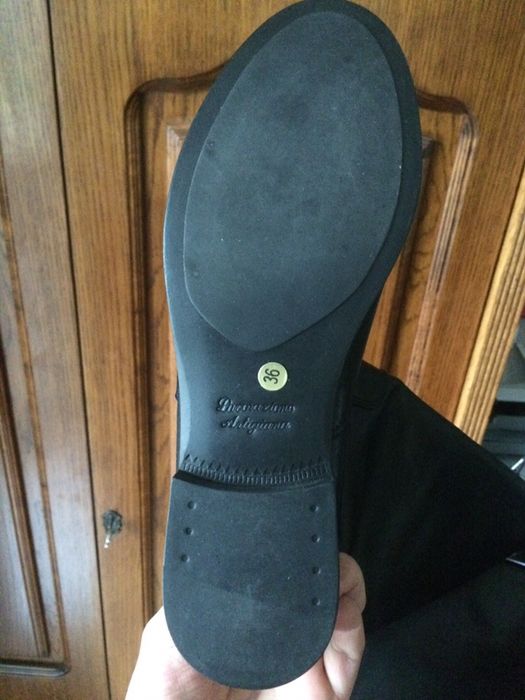 Skórzane czarne  damskie buty nr. 37