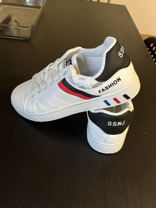 Tenis branco da shein