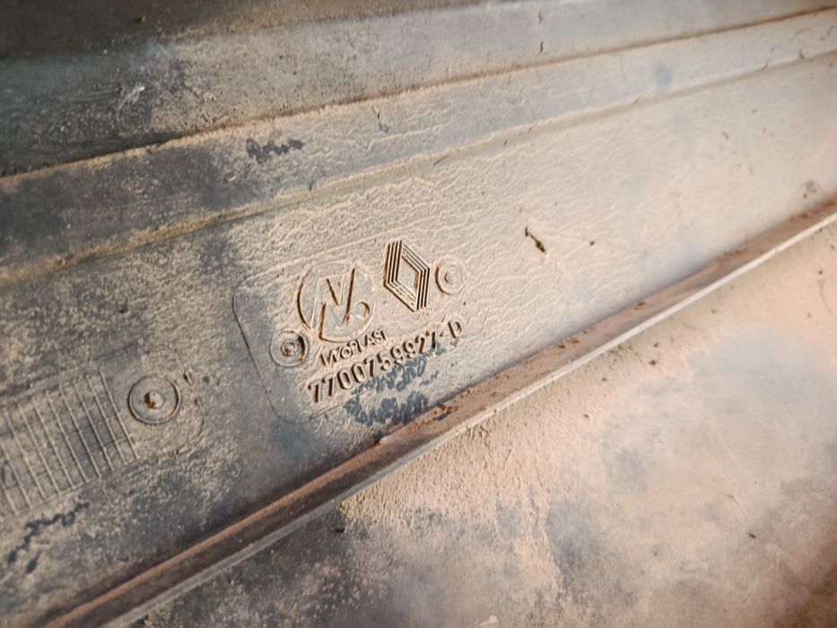 Conjunto pára-choques originais Renault 5 GT turbo (fase 1)