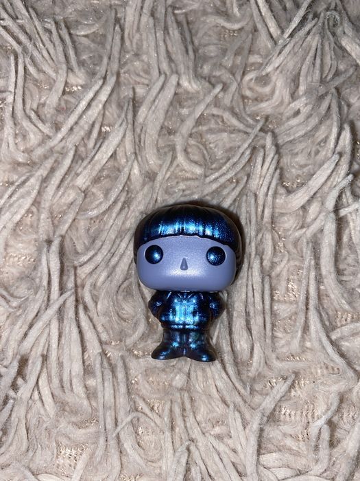 Обмін фігурки кіндер джой з серії Дивні дива