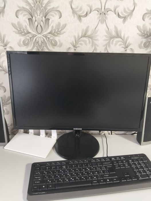 Монітор Samsung 24діагональ