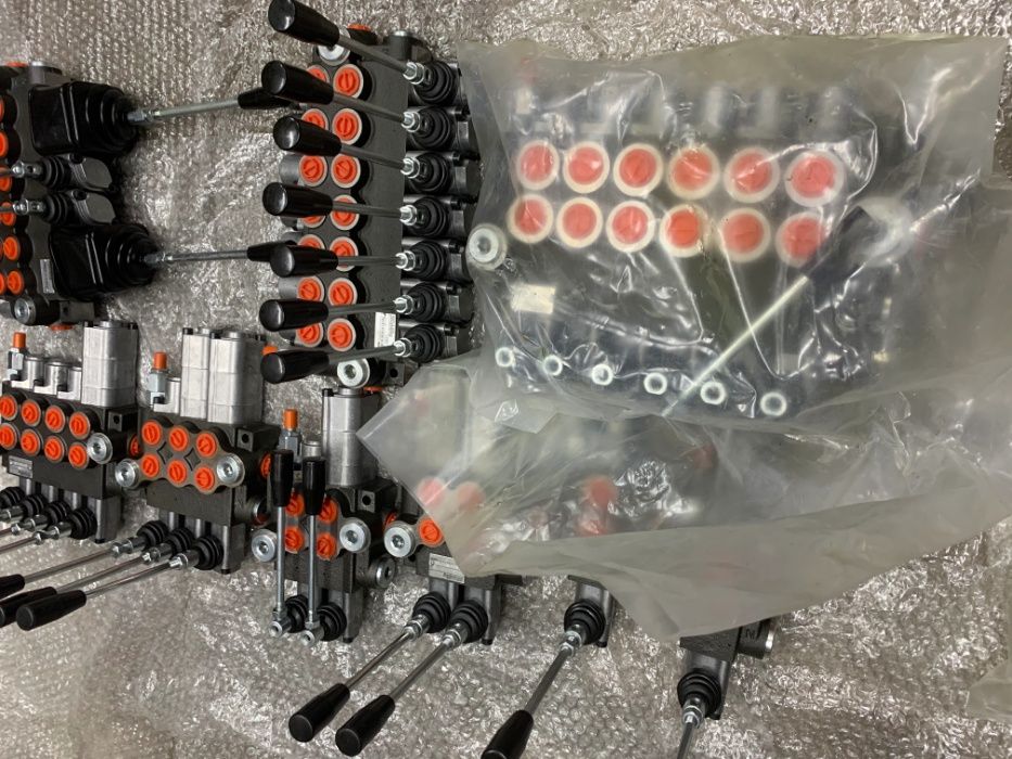 Распределитель болгарский Р80 на минитрактор, погрузчик, манипулятор