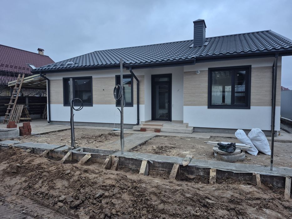 Продаж будинку з газом. Новый ремонт