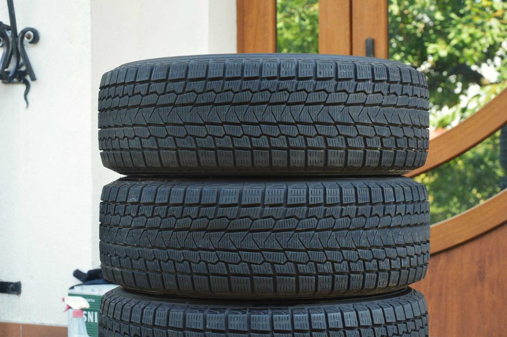 Зимові шини комплект Нові 2025 Yokohama IceGuard iG53 215/60 R16