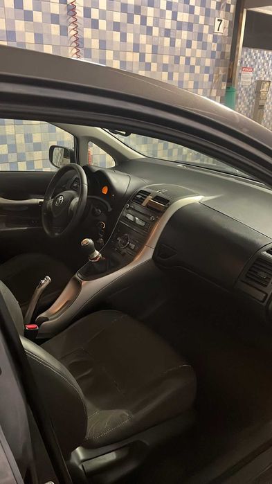 Toyota Auris — fotografia 2