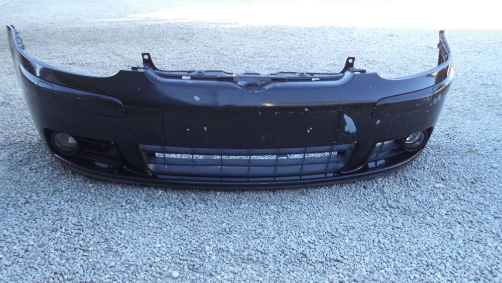 Para-choques VW  GOLF V ano 2003 a 2008  com esguichos para farol, Original