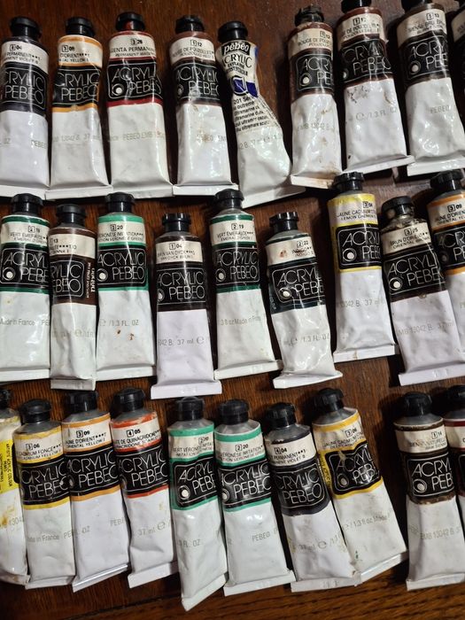 44 Belas artes bisnagas tinta acrilica 44