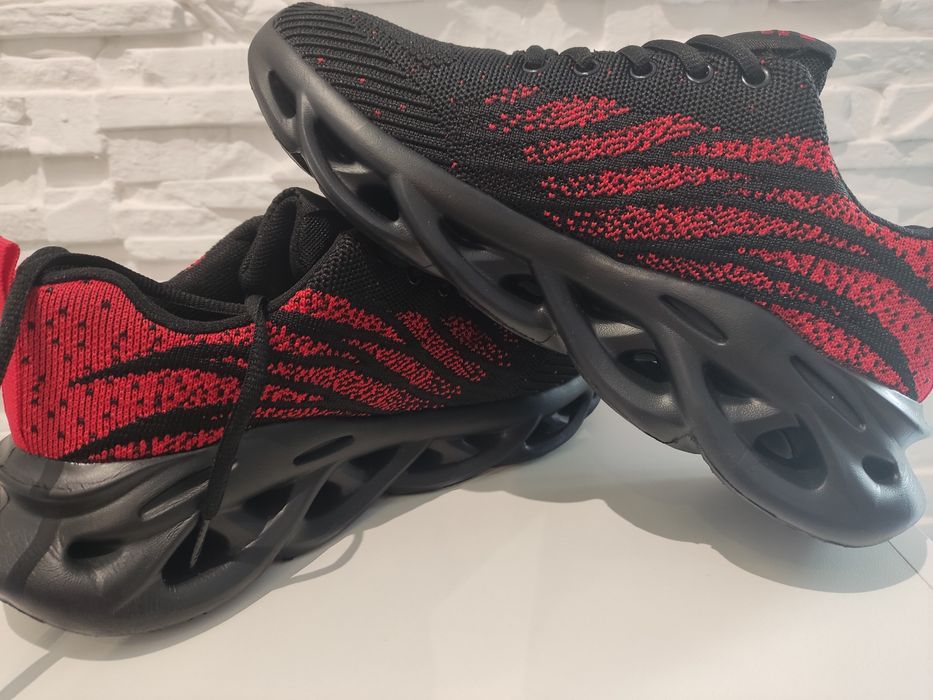 Buty sportowe męskie 39 (25 cm)