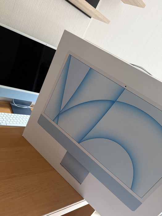 Apple iMac 24” M1 2021 Blue 8/256 – в отличном состоянии
