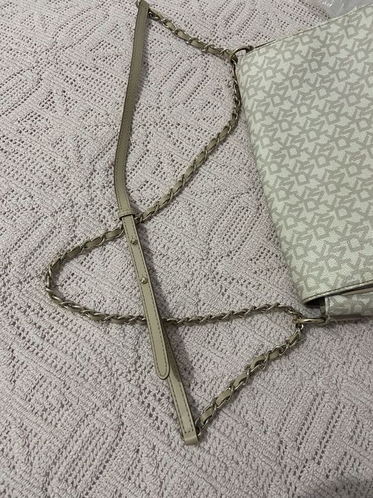 Mala DKNY - em excelente estado