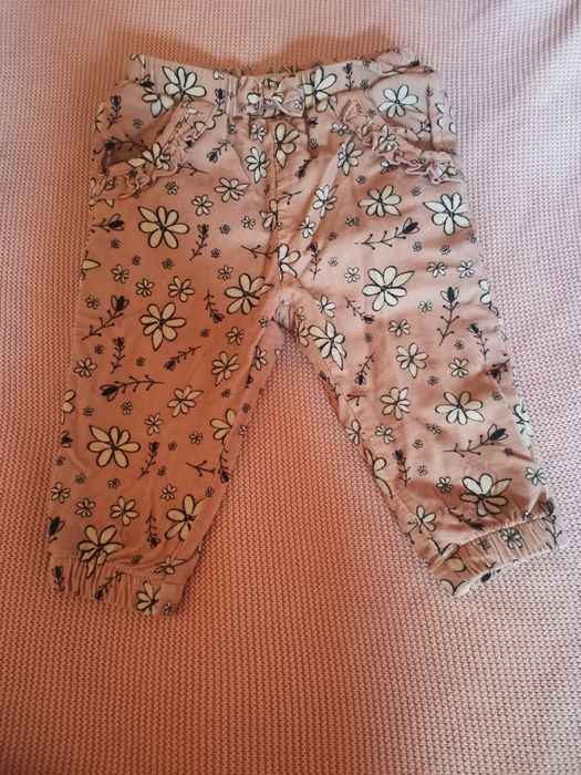 Spodenki sztruksowe w kwiatuszki 68/74