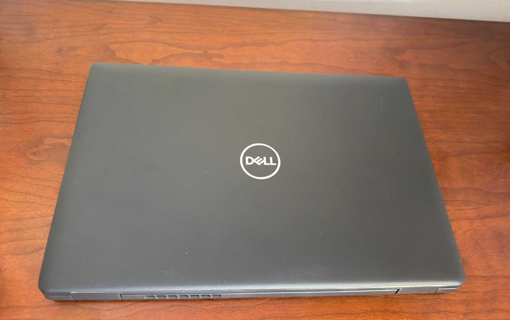Dell Latitude 3520|15.6"FullHD|i7-1165G7 a 2.8Ghz|16Gb Ram|Ssd 256Gb|