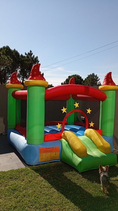 Insufláveis para Animações de Festas