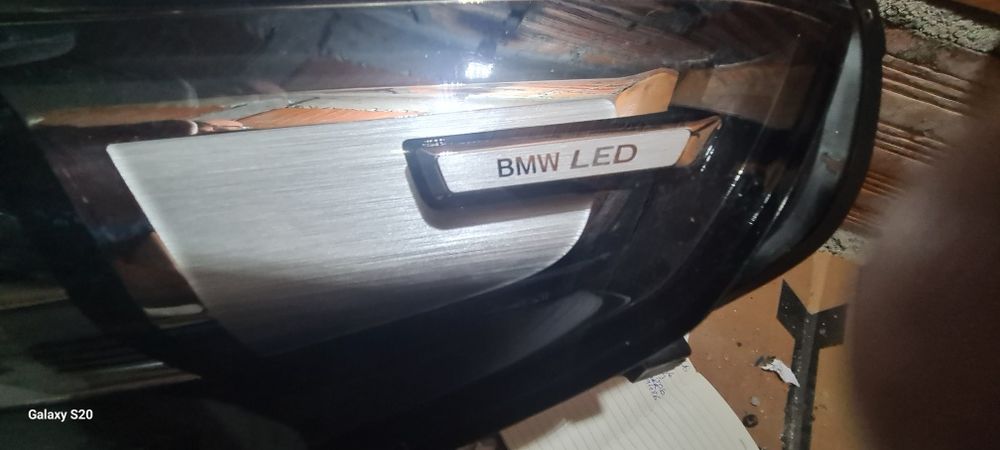 Farol esq bmw G60 serie 5