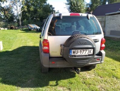 Jeep cherookee KJ 2004